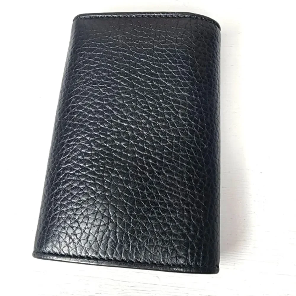 Gucci Black Pebbled Leather Silver Six Key Holder EUC